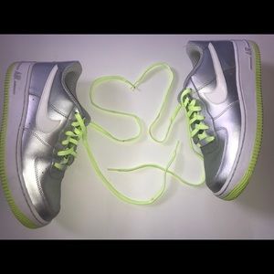 Nike Air Force 1 Silver & Green
